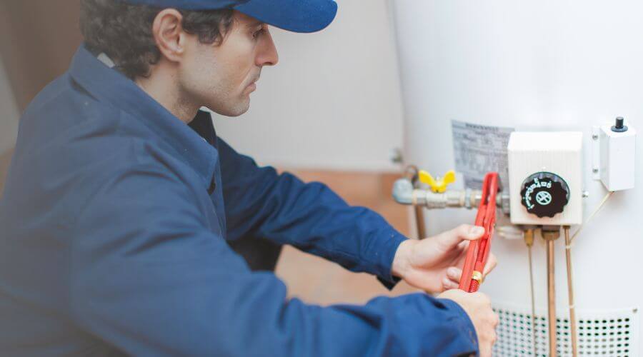 Local water heater installation in Neches, TX